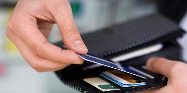 4 Milyon Kişi Karta Aidat Ödemiyor