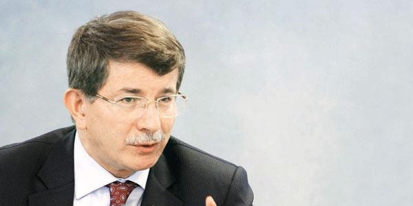 Başbakan Davutoğlu: Eş-İş-Ev Değiştirenden Şüphe Ederim