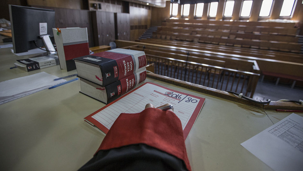 MEB’de 2 Bine Yakın Personel Açığa Alındı