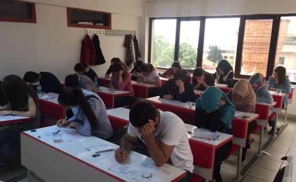 KPSS’ye 15 Dakika Önce Gelmeyen Giremeyecek