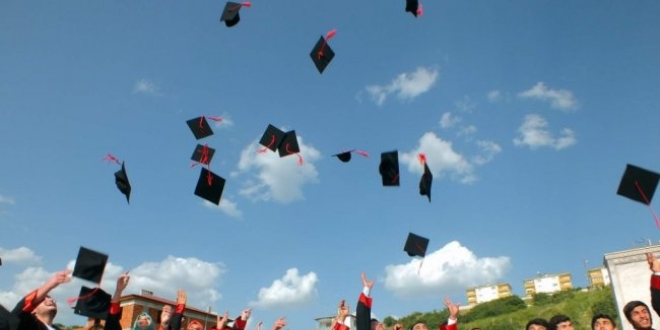 500 Bin Üniversiteliye Yaz İşi