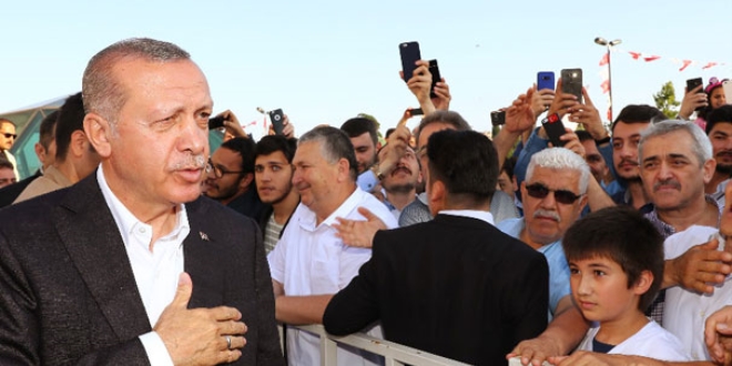 Cumhurbaşkanı Erdoğan: “Bedelli Askerlik Gündemimizde Var”