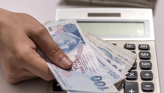 Hazine ve Maliye Bakanı Albayrak: “Ücretsiz İzne Çıkarılan Çalışanlar İçin Maaş Desteği Başlatacağız”